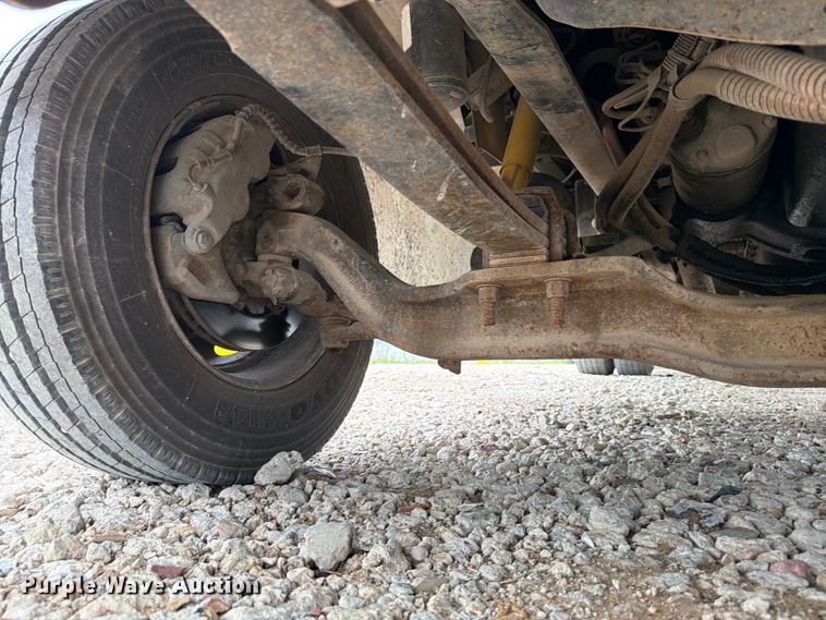 image for item FB8117 1999 International 4700 LPX utility / service truck