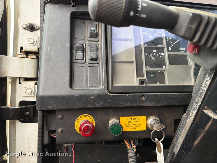 image for item FB8117 1999 International 4700 LPX utility / service truck