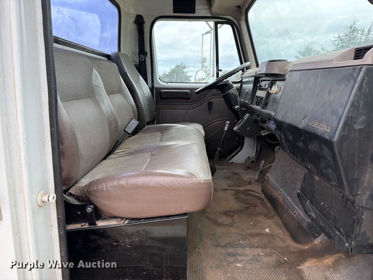 image for item FB8117 1999 International 4700 LPX utility / service truck