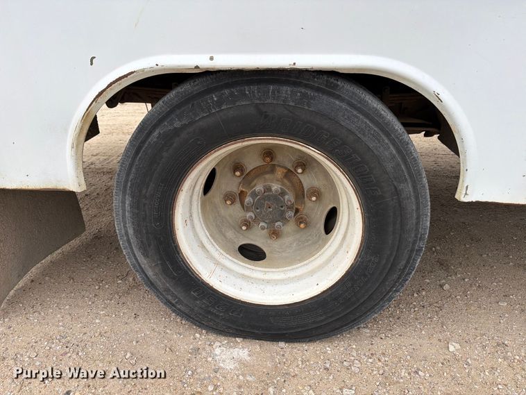 image for item FB8117 1999 International 4700 LPX utility / service truck