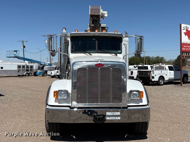 image for item FC2196 2014 Peterbilt 365 crane truck