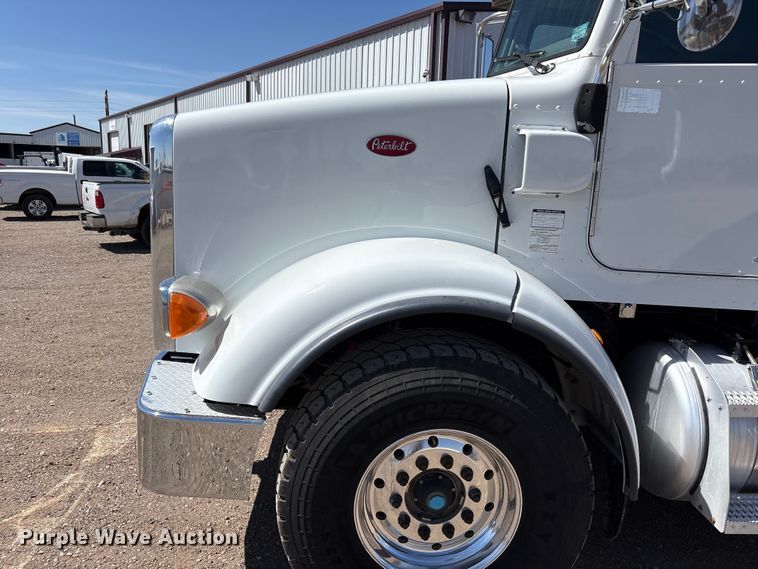 image for item FC2196 2014 Peterbilt 365 crane truck