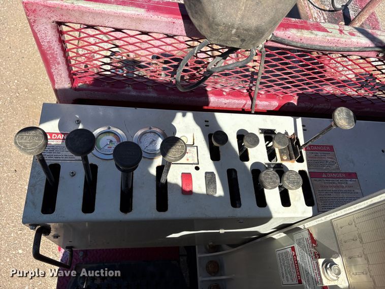 image for item FC2196 2014 Peterbilt 365 crane truck