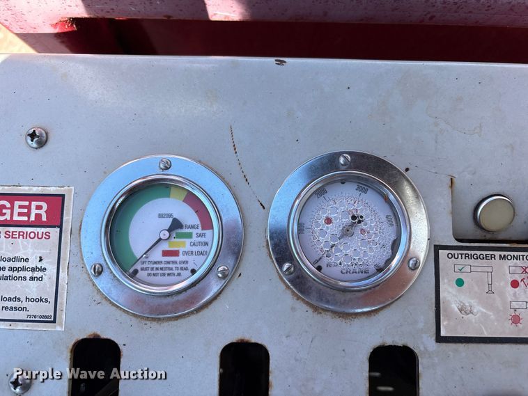 image for item FC2196 2014 Peterbilt 365 crane truck