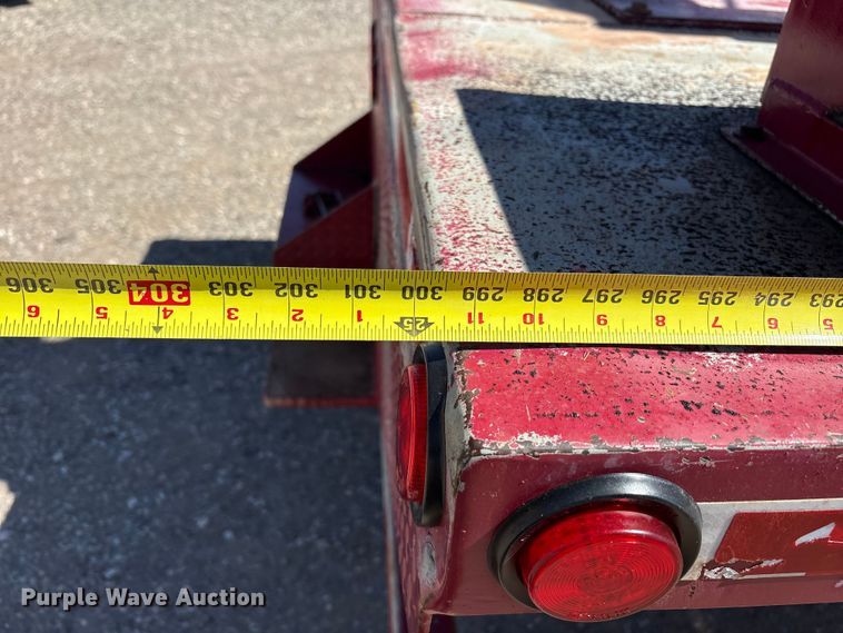 image for item FC2196 2014 Peterbilt 365 crane truck