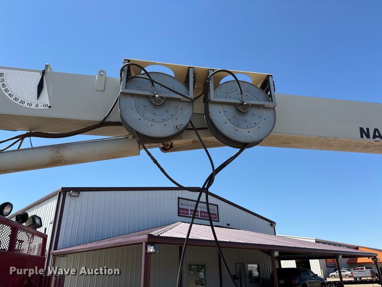 image for item FC2196 2014 Peterbilt 365 crane truck