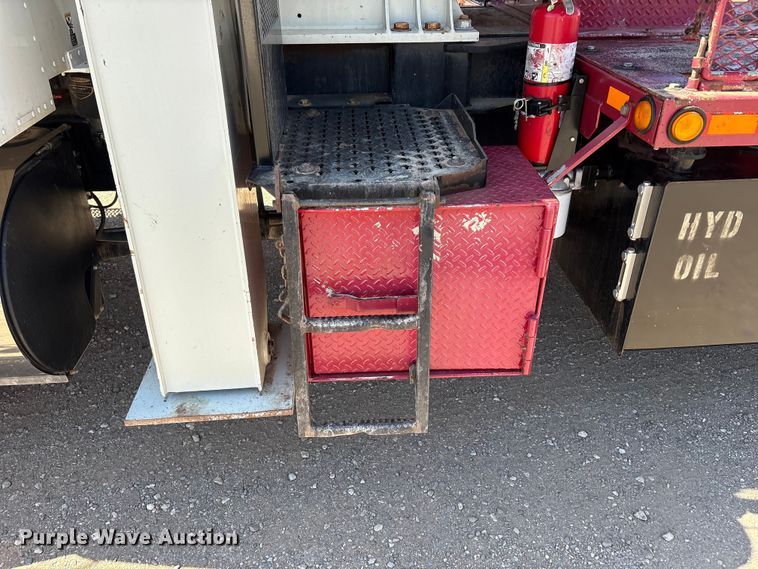 image for item FC2196 2014 Peterbilt 365 crane truck