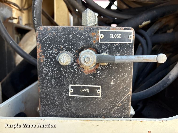 image for item FC2196 2014 Peterbilt 365 crane truck