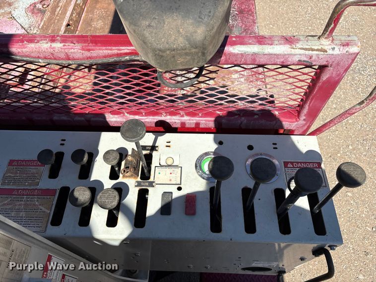 image for item FC2196 2014 Peterbilt 365 crane truck