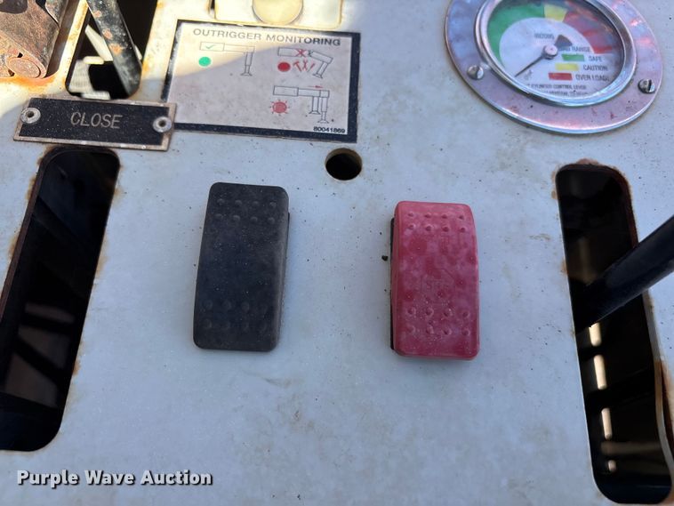 image for item FC2196 2014 Peterbilt 365 crane truck