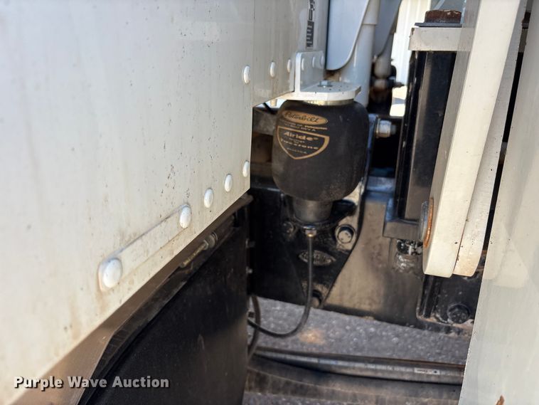 image for item FC2196 2014 Peterbilt 365 crane truck