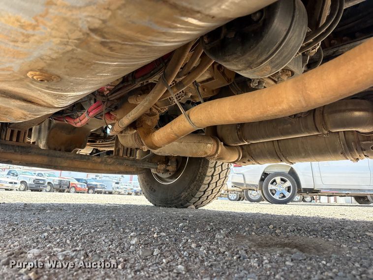 image for item FC2196 2014 Peterbilt 365 crane truck