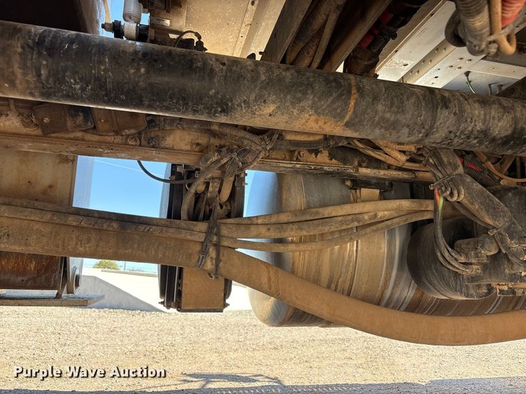 image for item FC2196 2014 Peterbilt 365 crane truck