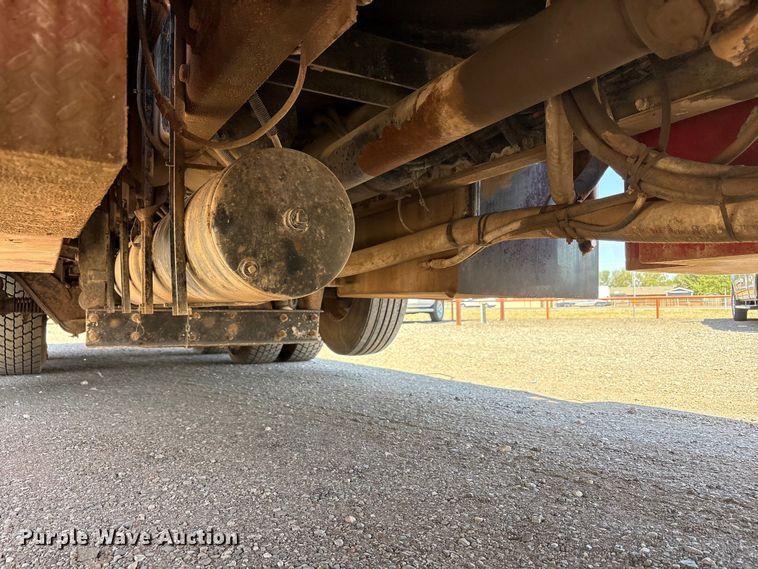 image for item FC2196 2014 Peterbilt 365 crane truck