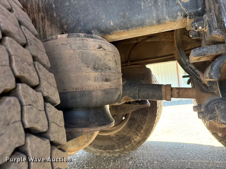 image for item FC2196 2014 Peterbilt 365 crane truck