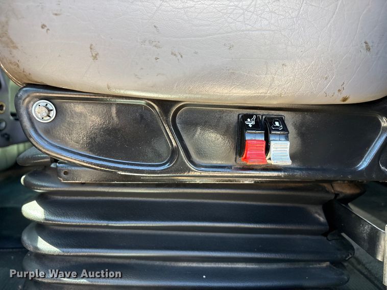 image for item FC2196 2014 Peterbilt 365 crane truck