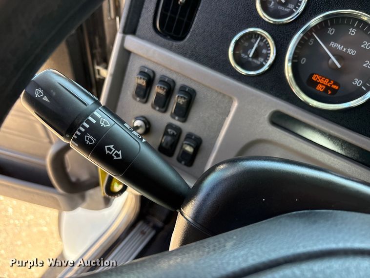 image for item FC2196 2014 Peterbilt 365 crane truck