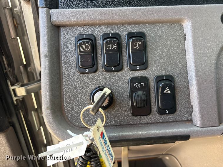 image for item FC2196 2014 Peterbilt 365 crane truck