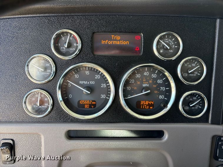 image for item FC2196 2014 Peterbilt 365 crane truck