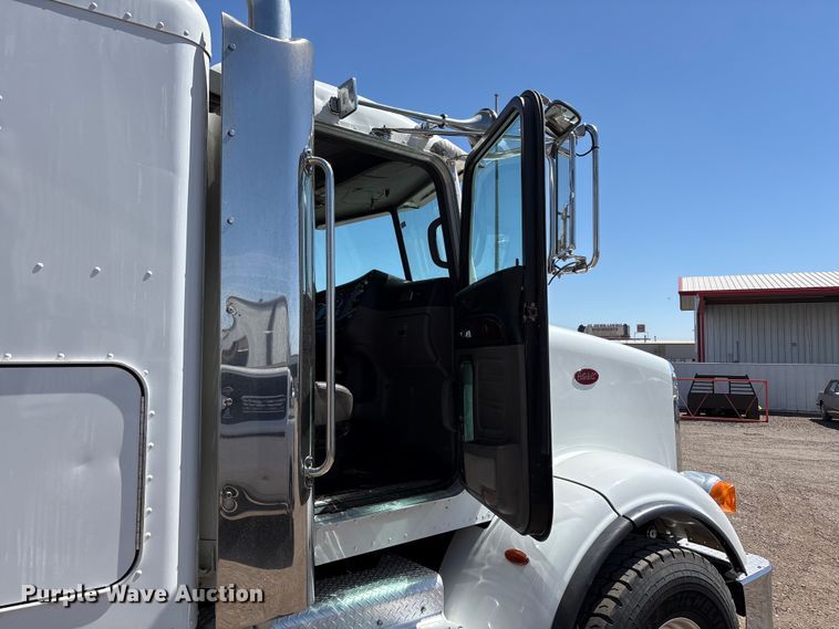image for item FC2196 2014 Peterbilt 365 crane truck