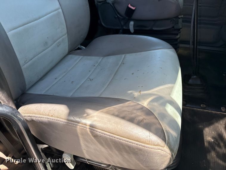 image for item FC2196 2014 Peterbilt 365 crane truck