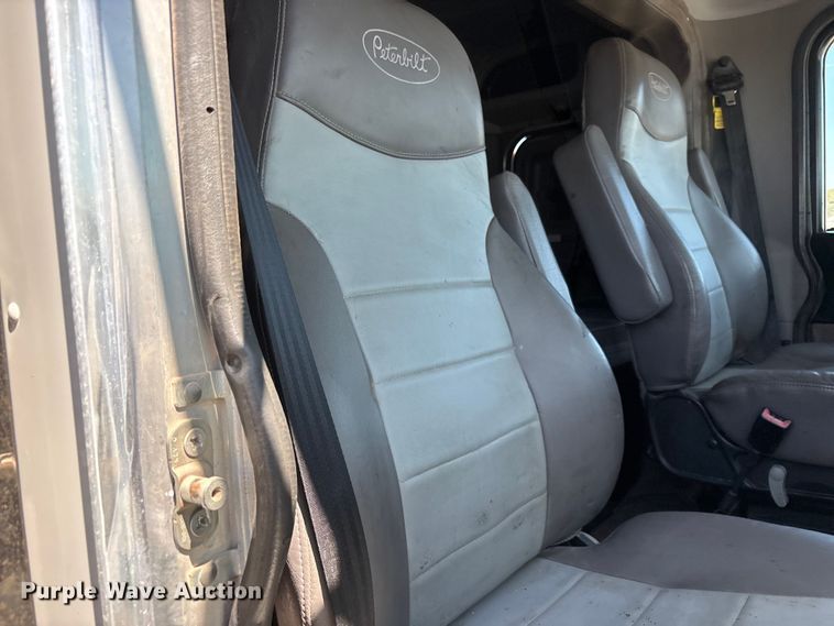 image for item FC2196 2014 Peterbilt 365 crane truck