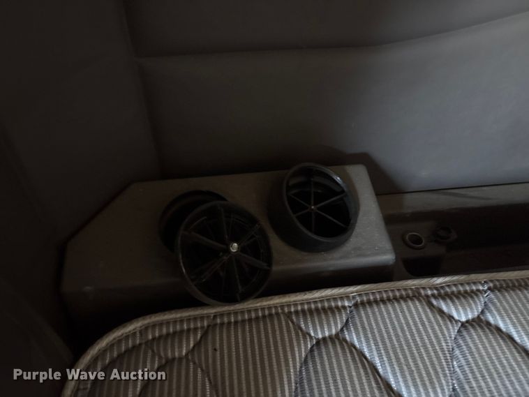 image for item FC2196 2014 Peterbilt 365 crane truck