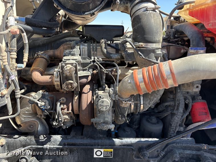 image for item FC2196 2014 Peterbilt 365 crane truck