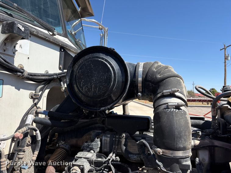 image for item FC2196 2014 Peterbilt 365 crane truck