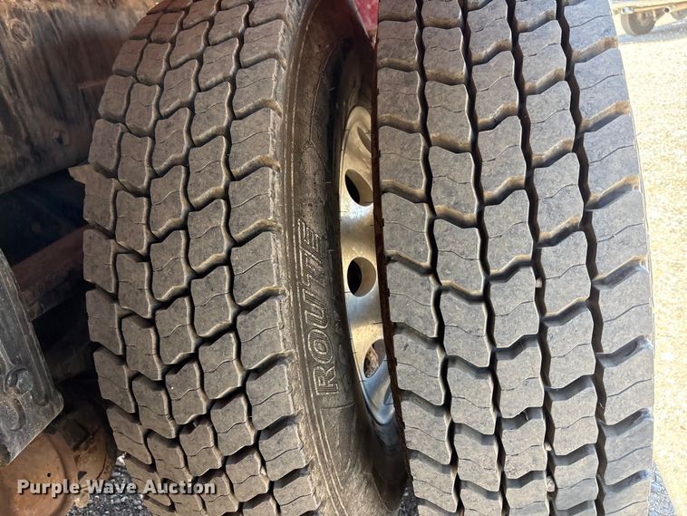 image for item FC2196 2014 Peterbilt 365 crane truck