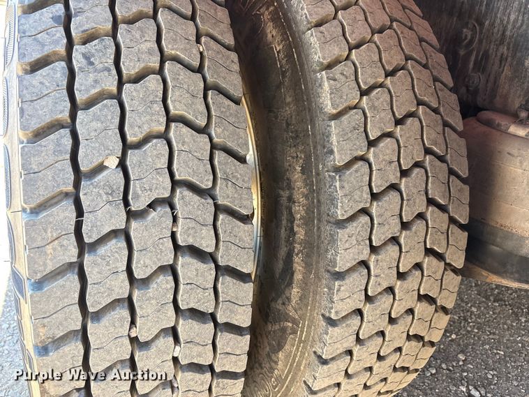 image for item FC2196 2014 Peterbilt 365 crane truck