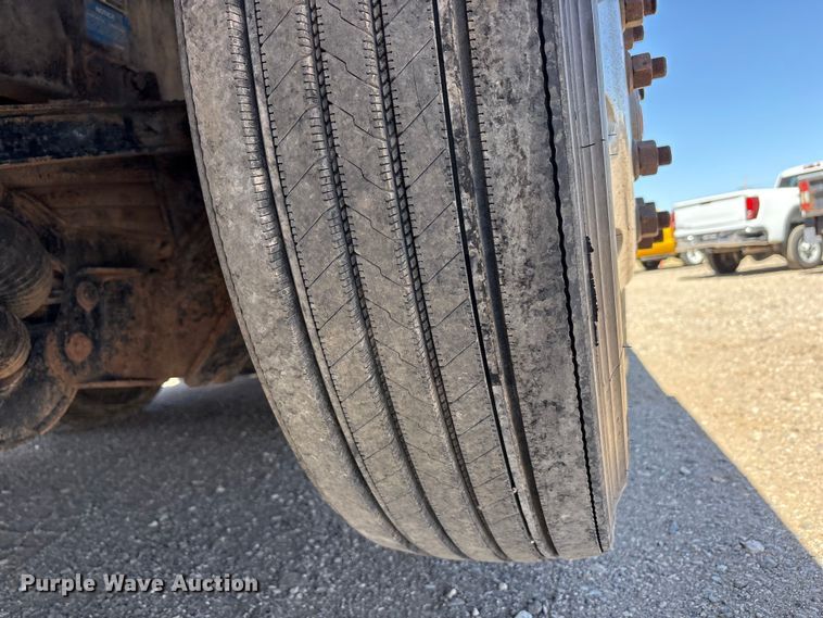 image for item FC2196 2014 Peterbilt 365 crane truck