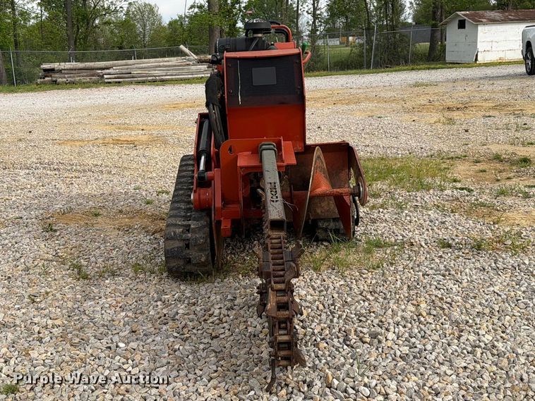 image for item FC3033 2018 Ditch Witch C24x trencher