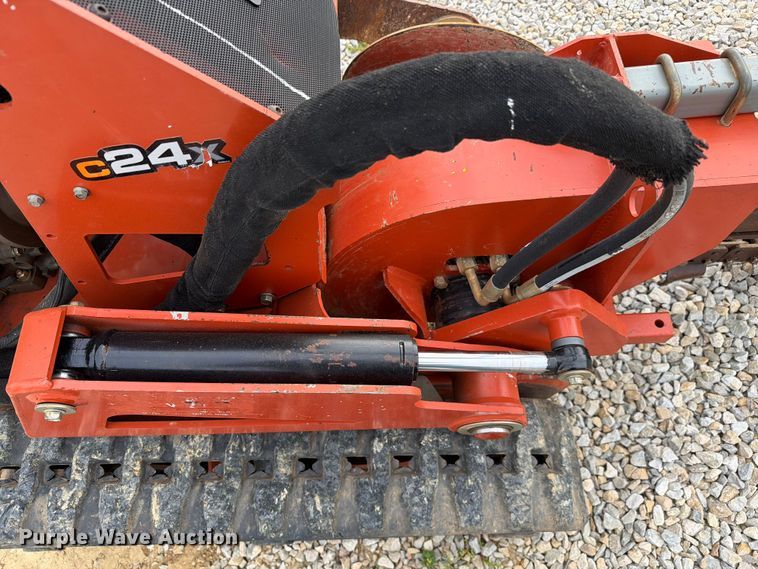 image for item FC3033 2018 Ditch Witch C24x trencher