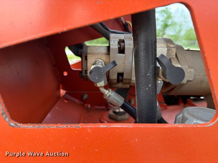 image for item FC3033 2018 Ditch Witch C24x trencher