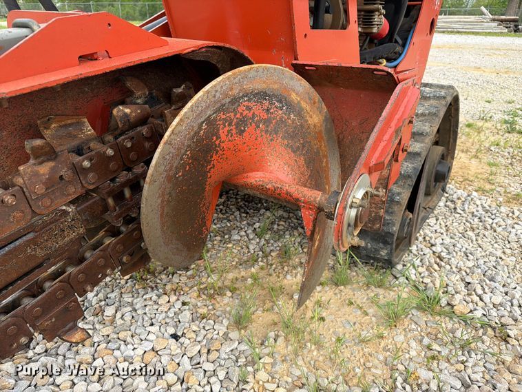 image for item FC3033 2018 Ditch Witch C24x trencher