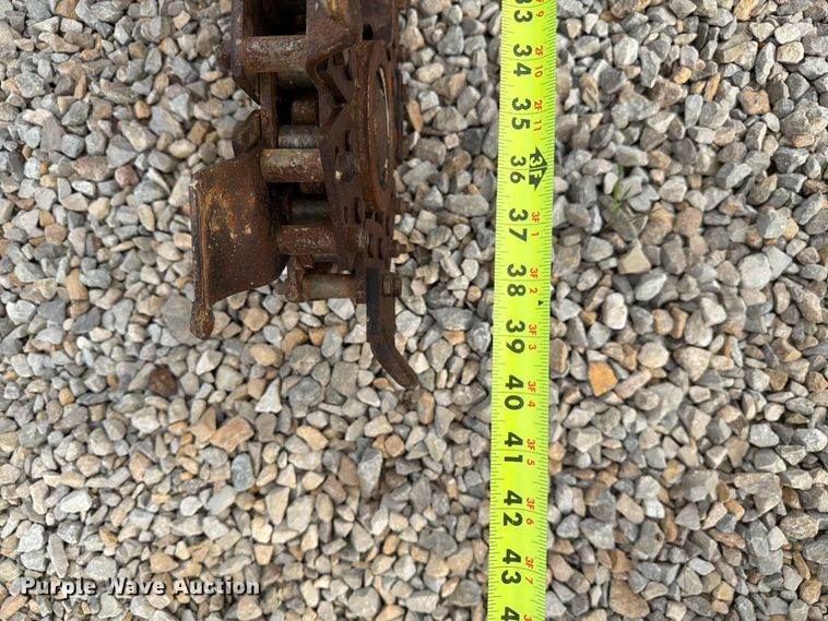 image for item FC3033 2018 Ditch Witch C24x trencher