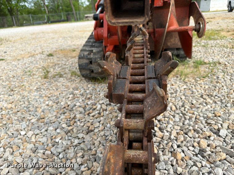 image for item FC3033 2018 Ditch Witch C24x trencher