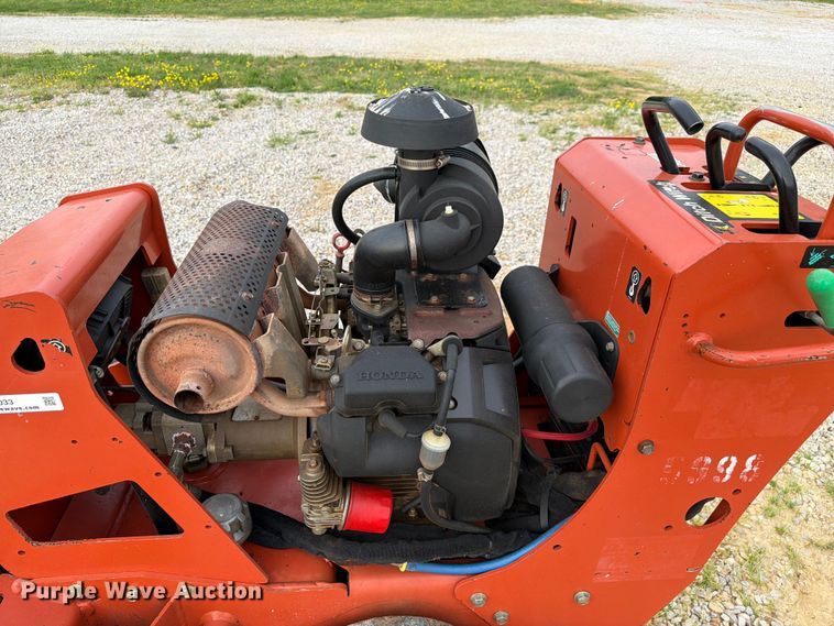 image for item FC3033 2018 Ditch Witch C24x trencher