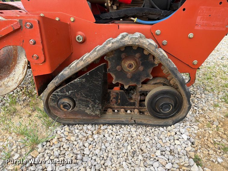 image for item FC3033 2018 Ditch Witch C24x trencher
