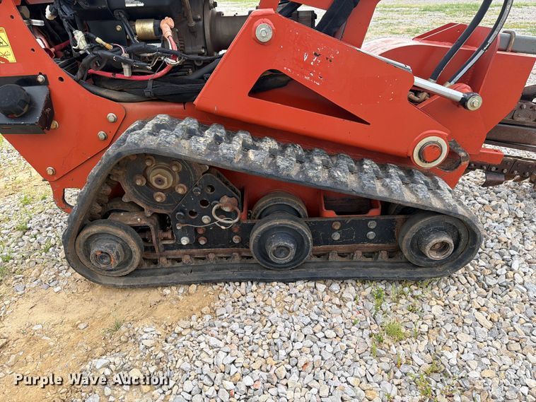 image for item FC3033 2018 Ditch Witch C24x trencher