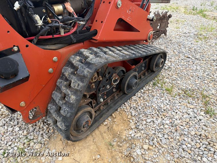 image for item FC3033 2018 Ditch Witch C24x trencher