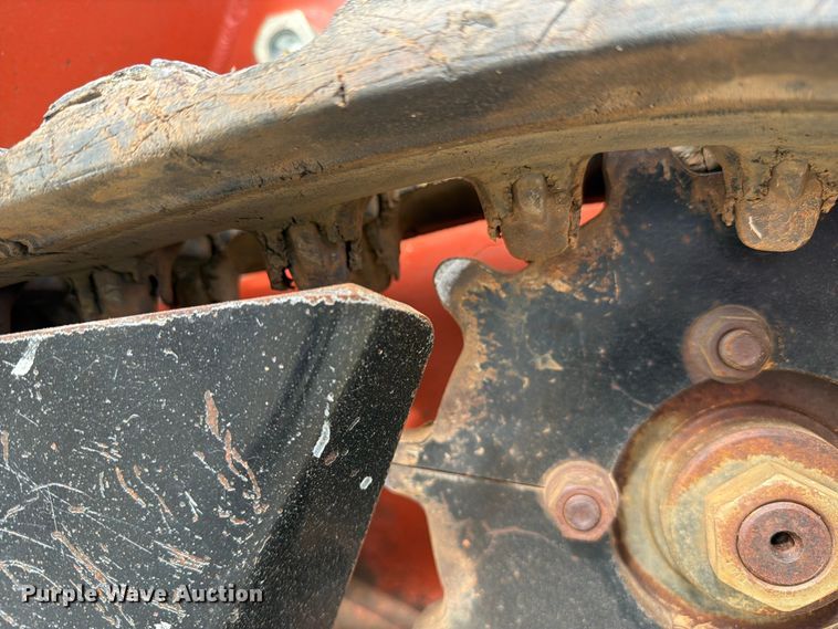 image for item FC3033 2018 Ditch Witch C24x trencher