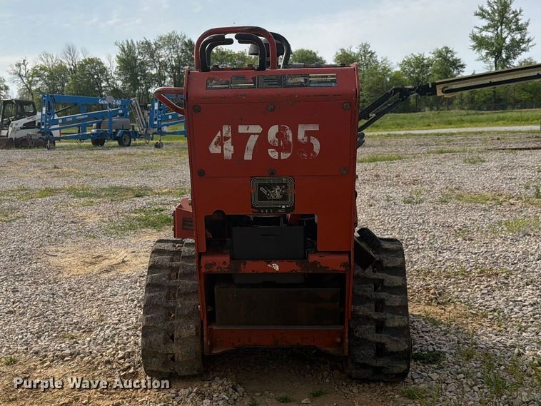 image for item FC3034 2017 Ditch Witch C24x trencher