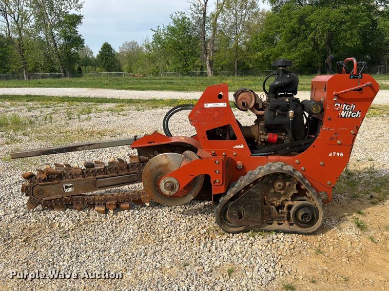 image for item FC3034 2017 Ditch Witch C24x trencher