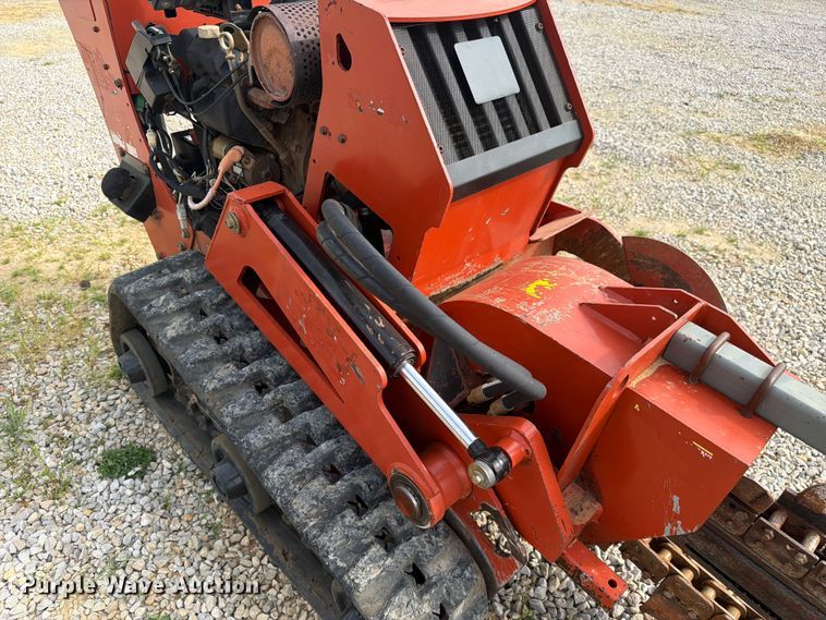 image for item FC3034 2017 Ditch Witch C24x trencher