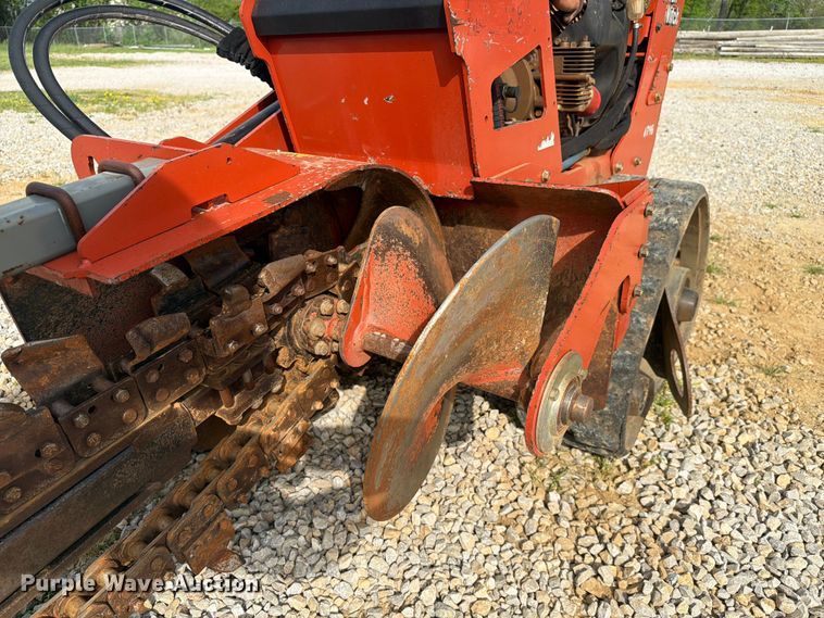 image for item FC3034 2017 Ditch Witch C24x trencher