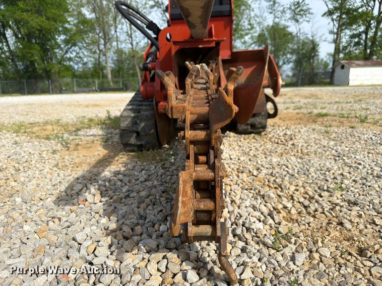 image for item FC3034 2017 Ditch Witch C24x trencher