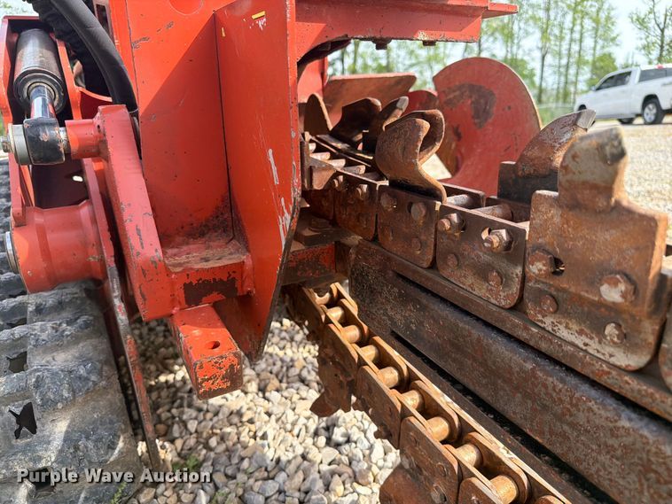 image for item FC3034 2017 Ditch Witch C24x trencher