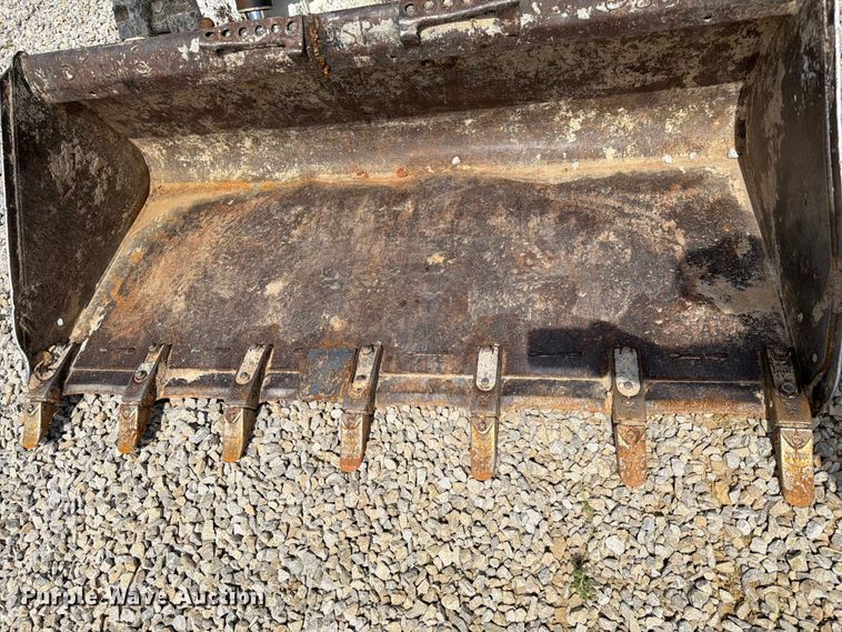 image for item FC3039 2019 Bobcat T630 tracked skid steer loader